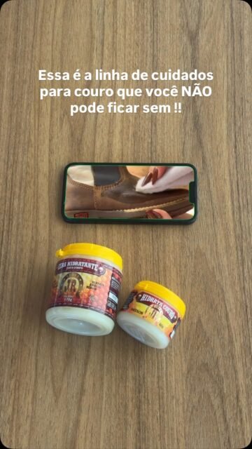 Essa é a linha de produtos que ajuda a manter seus couros limpos, hidratados e protegidos, preservando aquele aspecto de novo por muito mais tempo!! 

Cera Hidratante – hidrata, amacia e impermeabiliza o couro, protegendo contra sol, poeira, chuva e ressecamento.

Óleo de Mocotó – penetração profunda e hidratação intensa, ideal para couros grossos e rústicos como selas e arreios.

Óleo de Amêndoas – hidratação profunda com toque leve, rico em vitamina E, deixa o couro macio e com brilho natural.

Limpa Couro – limpeza segura e eficaz, remove sujeiras sem manchar ou agredir o couro, preparando para a hidratação.

Cuide hoje e faça durar por muito mais tempo!
Cuidado que faz durar - Ceras JR 

Compras acima de R$ 120,00 ganham frete grátis! 🚚